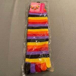 Multi-color toe socks